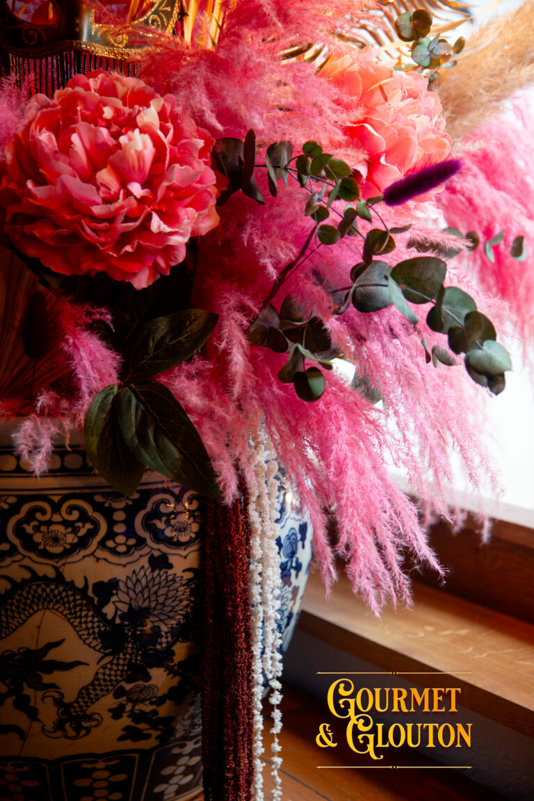 Restaurant, gastronomie, Auvergnate, ambiance-romantique-salon-bleu- Chaudesaigues, Chaudes-Aigues - Gourmet & Glouton
