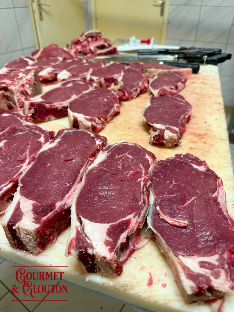 restaurant, gastronomie, Auvergnate, viande, Aubrac, plats, canaille, Chaudesaigues, Chaudes-Aigues - Gourmet & Glouton- restauration, viande maturée, viande locale