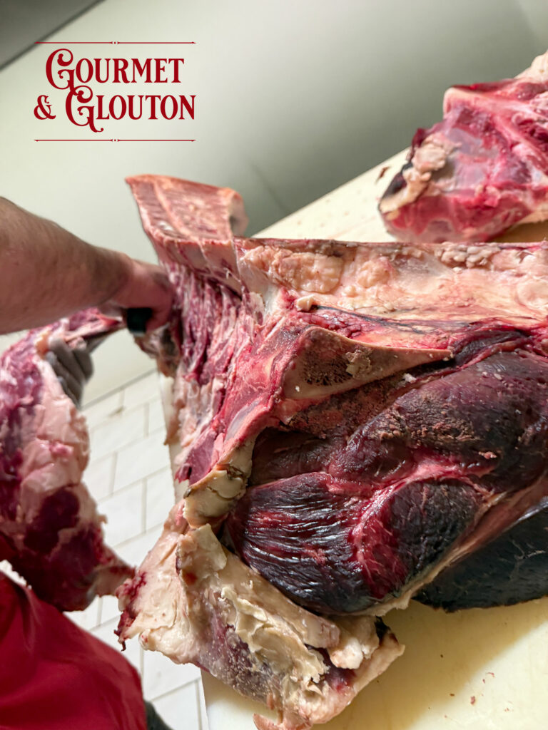 restaurant, gastronomie, Auvergnate, viande, Aubrac, plats, canaille, Chaudesaigues, Chaudes-Aigues - Gourmet & Glouton- restauration, viande maturée, viande locale