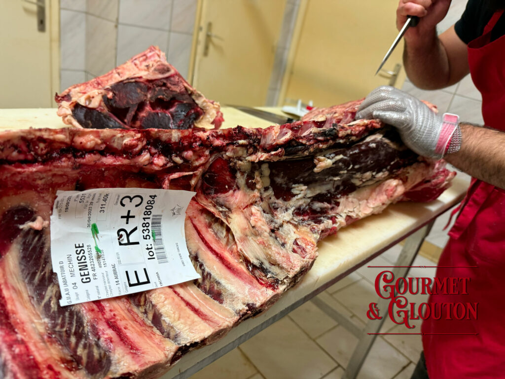 restaurant, gastronomie, Auvergnate, viande, Aubrac, plats, canaille, Chaudesaigues, Chaudes-Aigues - Gourmet & Glouton- restauration, viande maturée, viande locale