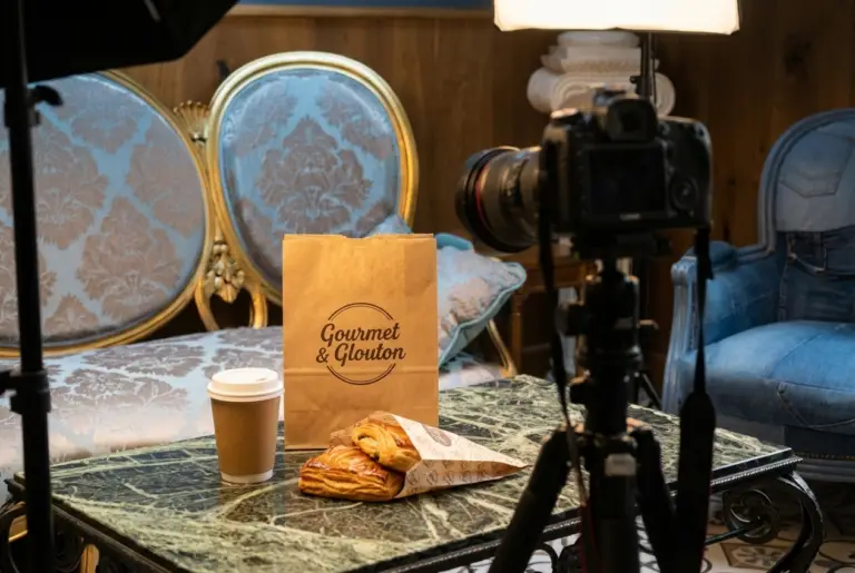 based_on_the_photos_of_the_interior_of_the_tea_room_and_the_logo_i_provided_you_with_we_are_in_the_m_b939f83c-9066-4610-9c41-0a2be94cb84c